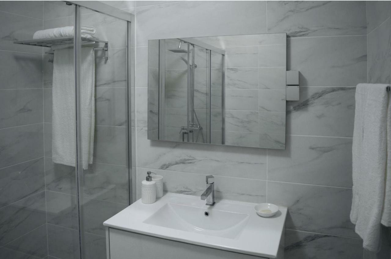 Braga Centro - Apartamento Espacoso E Confortavel - Todas As Comodidades Ngoại thất bức ảnh